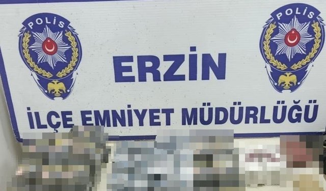 Erzin'de markette kaçak sigara ele geçirildi