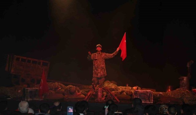 Erzurum'da Çanakkale ruhu sahneye taşındı