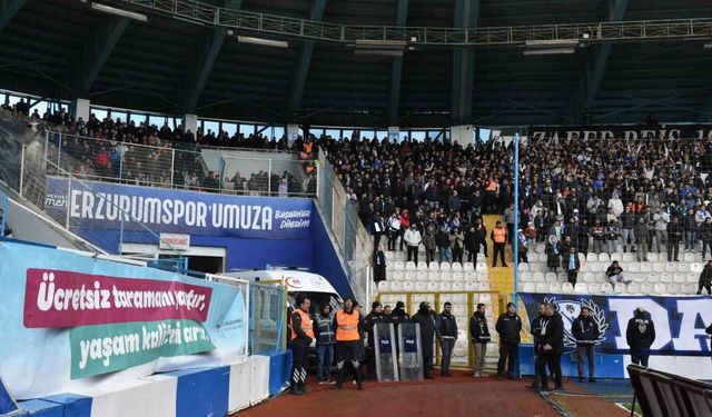 Erzurumspor tribünlerinden anlamlı mesaj: 'Ücretsiz taramanı yaptır, yaşam kaliteni artır'