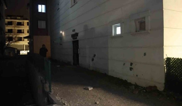 Eski eş dehşet saçtı: Taşla saldırdı, ağır yaraladı