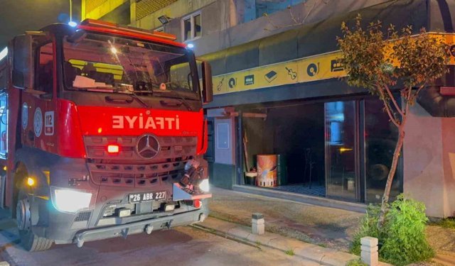 Eskişehir'de eğlence mekanında yangın: Müşteriler kendini dışarı attı