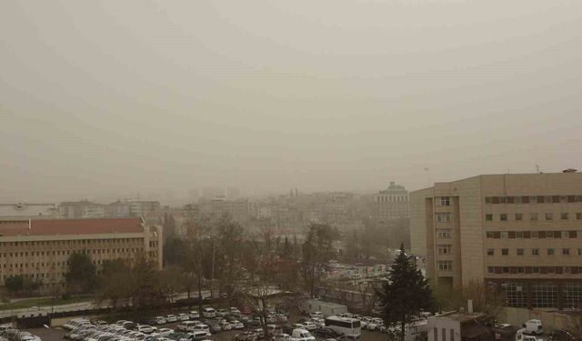 Gaziantep'te toz taşınımı etkili oldu