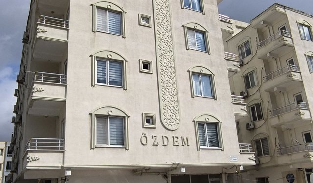 Gercüş'te genç öğretmen evinde ölü bulundu