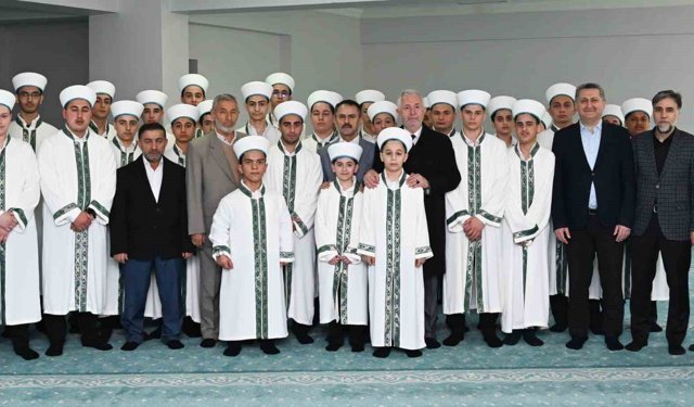 Gölcük'te 43 hafız icazet aldı