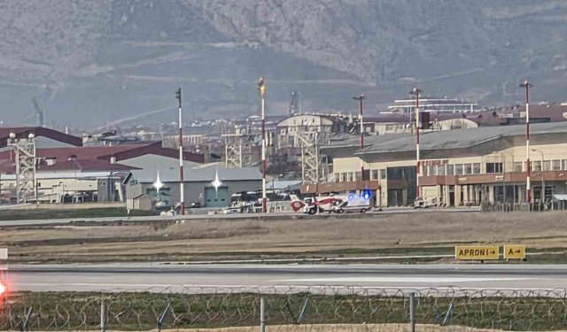 Hakkari'de yenidoğan prematüre bebek ambulans helikopterle Van'a getirildi