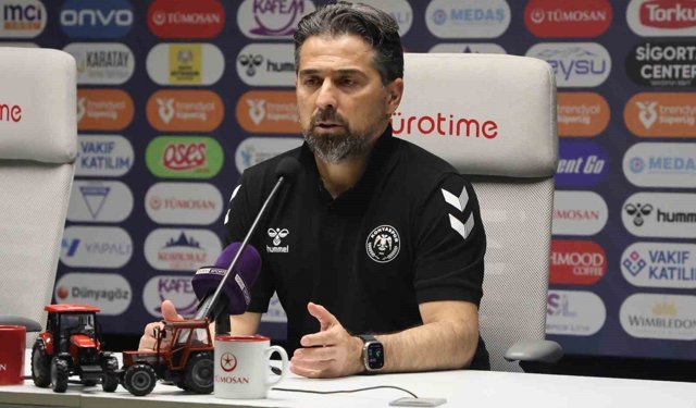 İlhan Palut: 'Momentumu yakalamışken bırakmayalım'