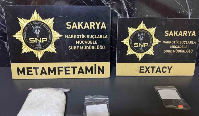 İstanbul'dan Sakarya'ya uyuşturucu getiren 3 şüpheli tutuklandı