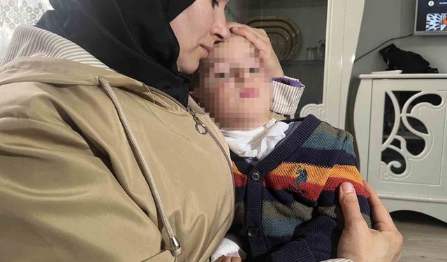 İzmir'de parkta 2 yaşındaki çocuğa bıçakla saldıran şüpheli tutuklandı