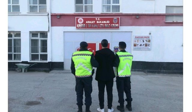 Kırşehir'de göçmen kaçakçılığı operasyonu: 1 kişi tutuklandı