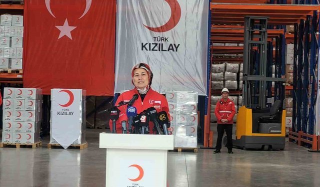 Kızılay'dan İran'a 48 tonluk insani yardım