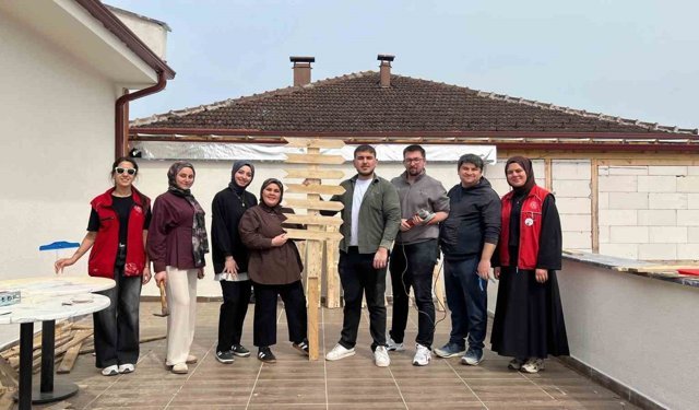 Kullanılmayan paletler tabelaya dönüştü