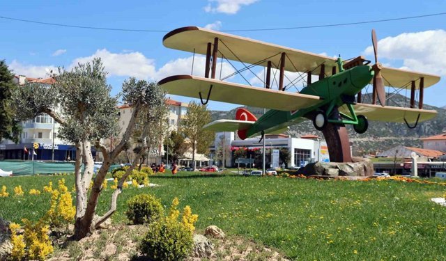 Kurtuluş savaşının sessiz efsanesi 'İsmet Tayyaresi' Muğla'da birebir sergileniyor