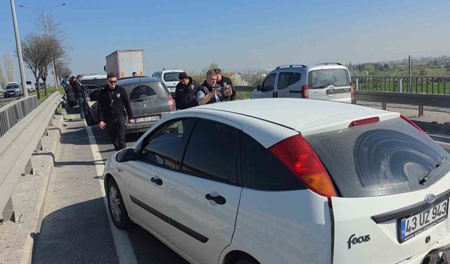 Kütahya'da zincirleme trafik kazası: 1 yaralı