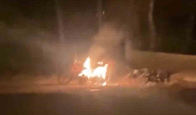 Mardin'de park halindeki motosiklet alev aldı