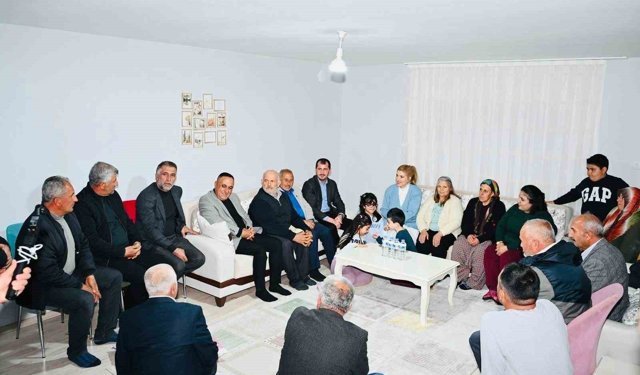 Milletvekili Ölmeztoprak'tan deprem çalışmaları, ziyaretler ve vatandaş buluşmaları