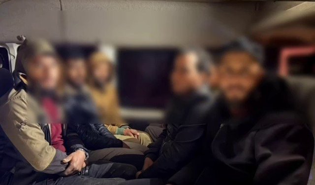 Minibüsle 14 göçmeni kaçıran organizatöre 124 bin TL trafik cezası