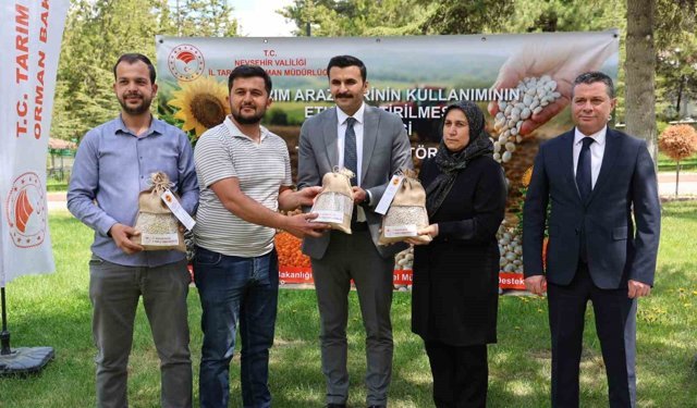 Nevşehir'de çiftçilere 22 ton tohumluk kuru fasulye dağıtıldı