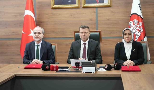 Niğde'de akran nezaketi ve aile içi iletişim için kurumlardan güç birliği