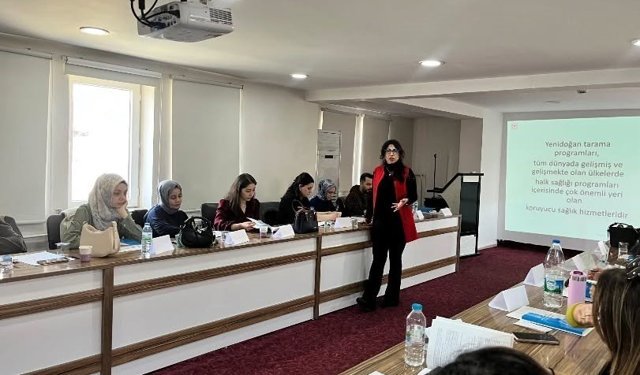 Niğde'de Temel Yenidoğan Bakım Eğitimi düzenlendi