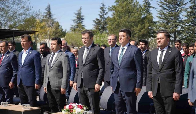 Niğde'de üreticilere tohum ve çilek fidesi desteği: 522 üreticiye dağıtım yapıldı