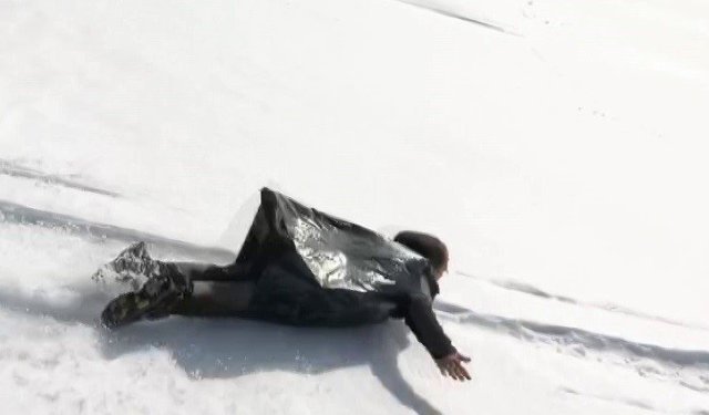 Nisan ayında çöp poşetiyle kaydılar, o anları kayda aldılar