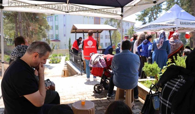 Okul saldırısında hayatını kaybeden Zeynep'in babasından hüzünlü 23 Nisan ziyareti