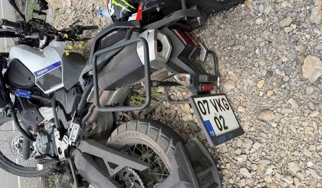 Osmaniye'de köpeğe çarpan motosikletli ağır yaralandı