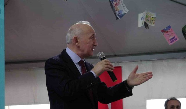 Prof. Dr. Ahmet Şimşirgil: 'Hocaya hürmet göstermeyen bir nesil neyi başarabilir'