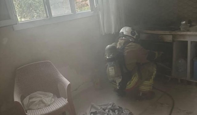 Reyhanlı'da ev yangını