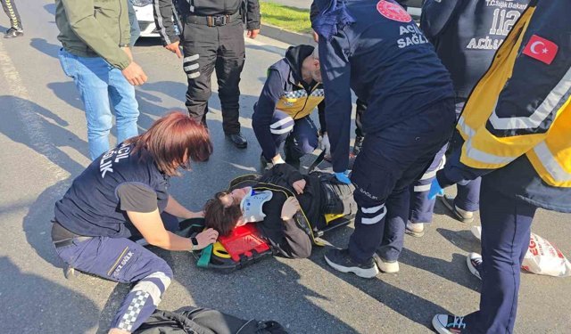 Sağlık personelinin kullandığı araç öğrenciye çarptı: 1 yaralı
