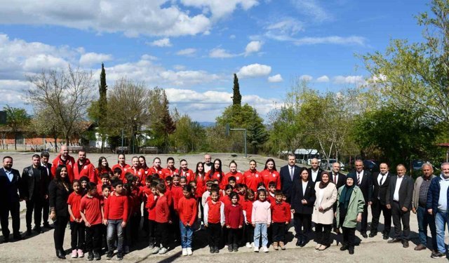 Samsunspor Voleybol Akademi'den Vezirköprü'de sosyal sorumluluk projesi