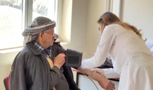 Siirt'te zorlu arazide aşılama çalışması