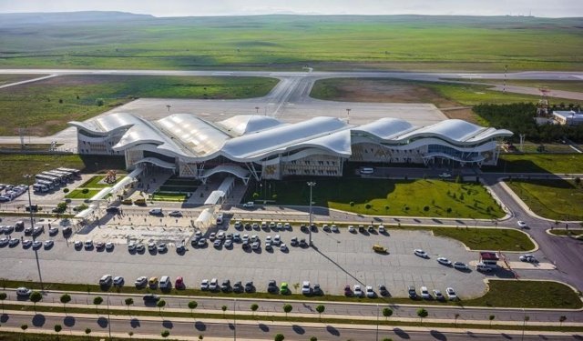 Sivas Nuri Demirağ Havalimanı ilk çeyrekte 107 bin kişiye hizmet verdi