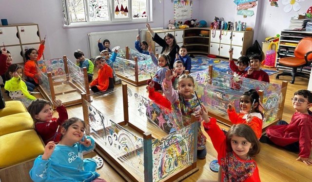 Sivas'ta çift dilli eğitim modeli, ingilizceyi ezberleyerek değil konuşarak öğreniyorlar