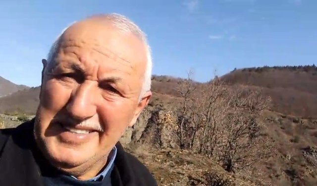 Sivas'ta dağ keçileri muhtarın cep telefonu kamerasına yakalandı