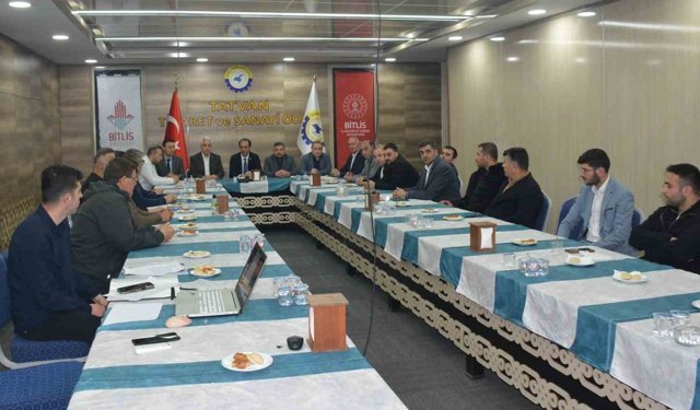 Tatvan'da turizm sektör temsilcileri toplantısı gerçekleştirildi