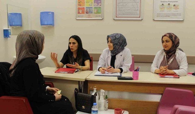 Tatvan'da ücretsiz gebelik eğitimiyle anne adaylarının kaygıları azalıyor