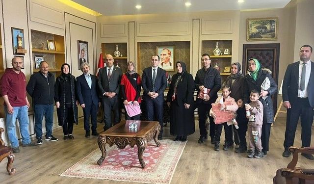 Tavşanlı'da en çok kitap okuyanlar ödüllendirildi