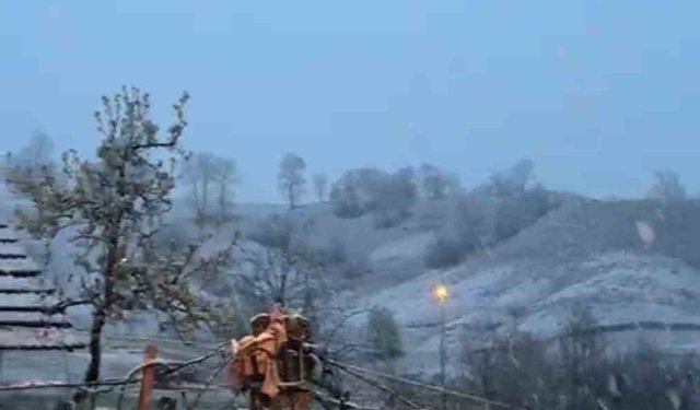 Tokat'ta bahar mevsiminde kar sürprizi
