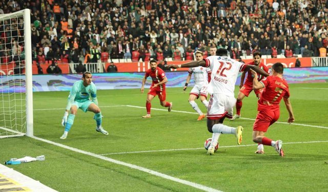 Trendyol 1. Lig: Amed Sportif Faaliyetler: 2 - Ümraniyespor: 2