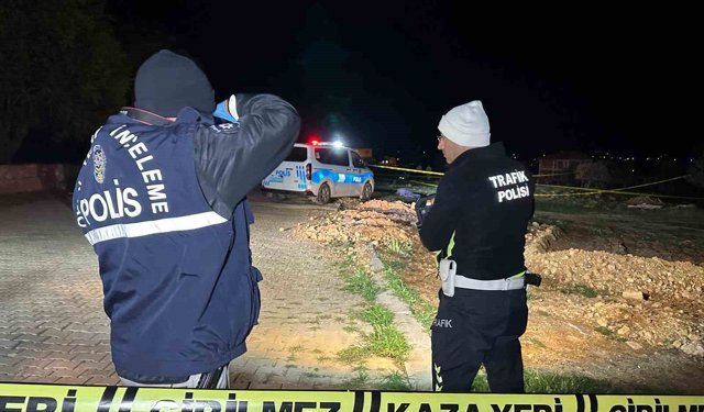 Uşak'ta motosiklet araziye devrildi: 1 ölü