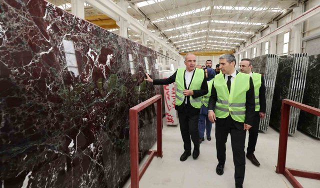Vali Aktaş: 'İscehisar mermeri dünyanın dört bir yanında yapıları süslüyor'