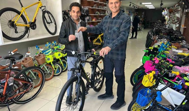 Van'da bahar mevsimi bisiklet sektörünü hareketlendirdi