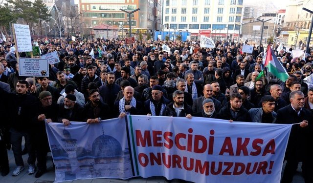 Van'daki STK'lardan İsrail'e karşı ortak tepki