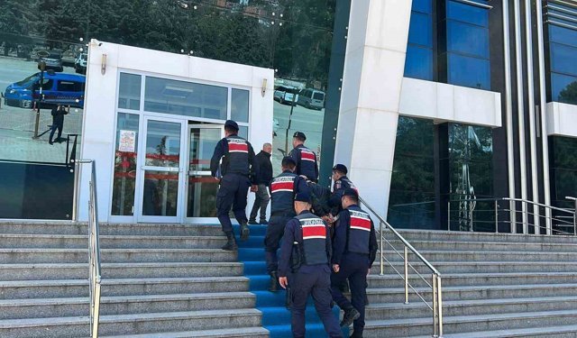 Yayınladığı videoyla, evlenmek istediği kadını teslim etmezlerse saldırı yapacağını söyledi, gözaltına alındı