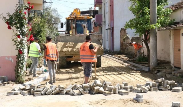 Yenipazar'da üstyapı atağı: Parke taşları yenileniyor