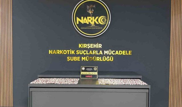 Yolcu otobüsünde uyuşturucu operasyonu: 2 tutuklama