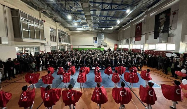 Yüksekova'da 23 Nisan Ulusal Egemenlik ve Çocuk Bayramı kutlandı