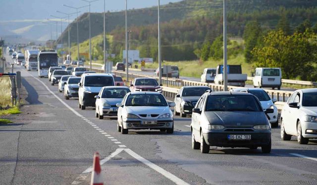 43 ilin geçiş noktasında bayram hareketliliği başladı