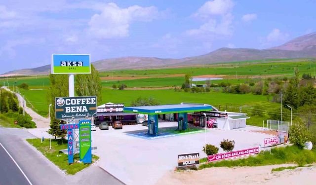 Akaryakıt istasyonu tamamen elektrikli araç şarj istasyonuna dönüştürüldü